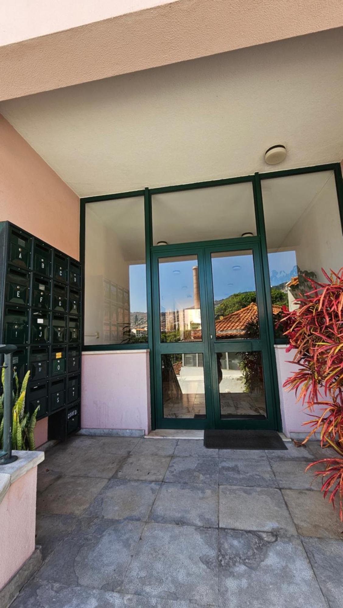 Garden And Seaview Apartment - Free Parking Φουνκάλ Εξωτερικό φωτογραφία